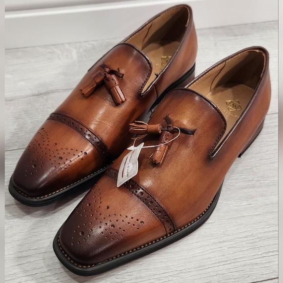 La Milano, Mens Tracy 11 Tasseled Leather Loafer, Size 8.5 M, burnished cognac. - Picture 3 of 12